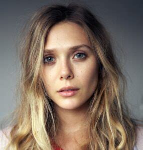 elizabeth olsen tette|Elizabeth Olsen Body Measurements Bra Size Height Weight。